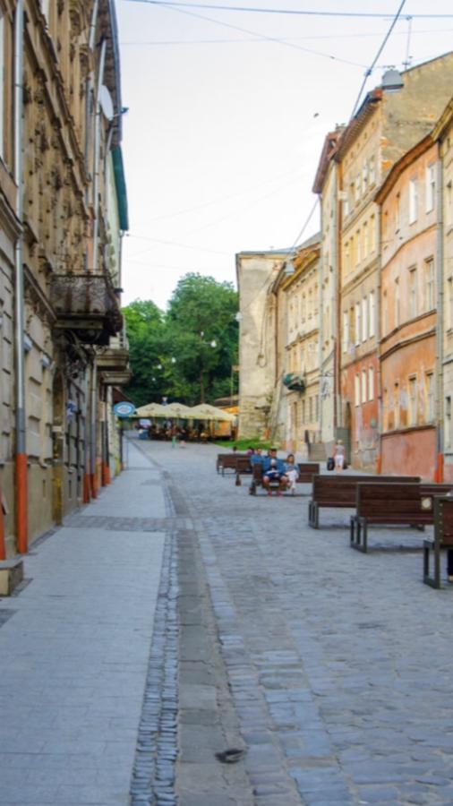 Уютная Квартира В Центре Львова Exterior foto
